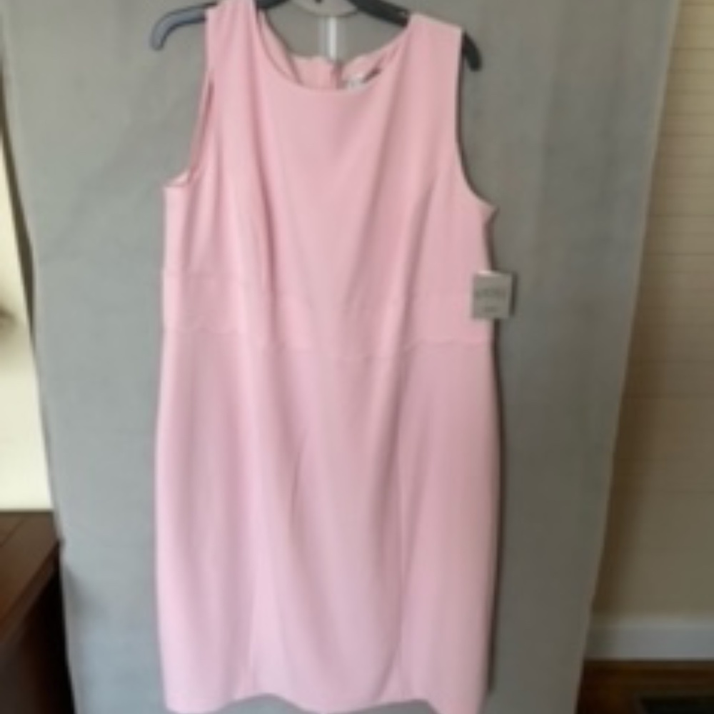 Kaspar Dress, light pink - never worn.  tags on dress